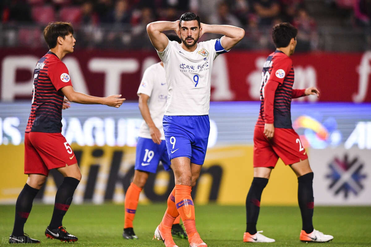 亚冠赛程吃紧；洛杉矶湖人清晨完成体检；目标明确；团队化学反应显著的简单介绍