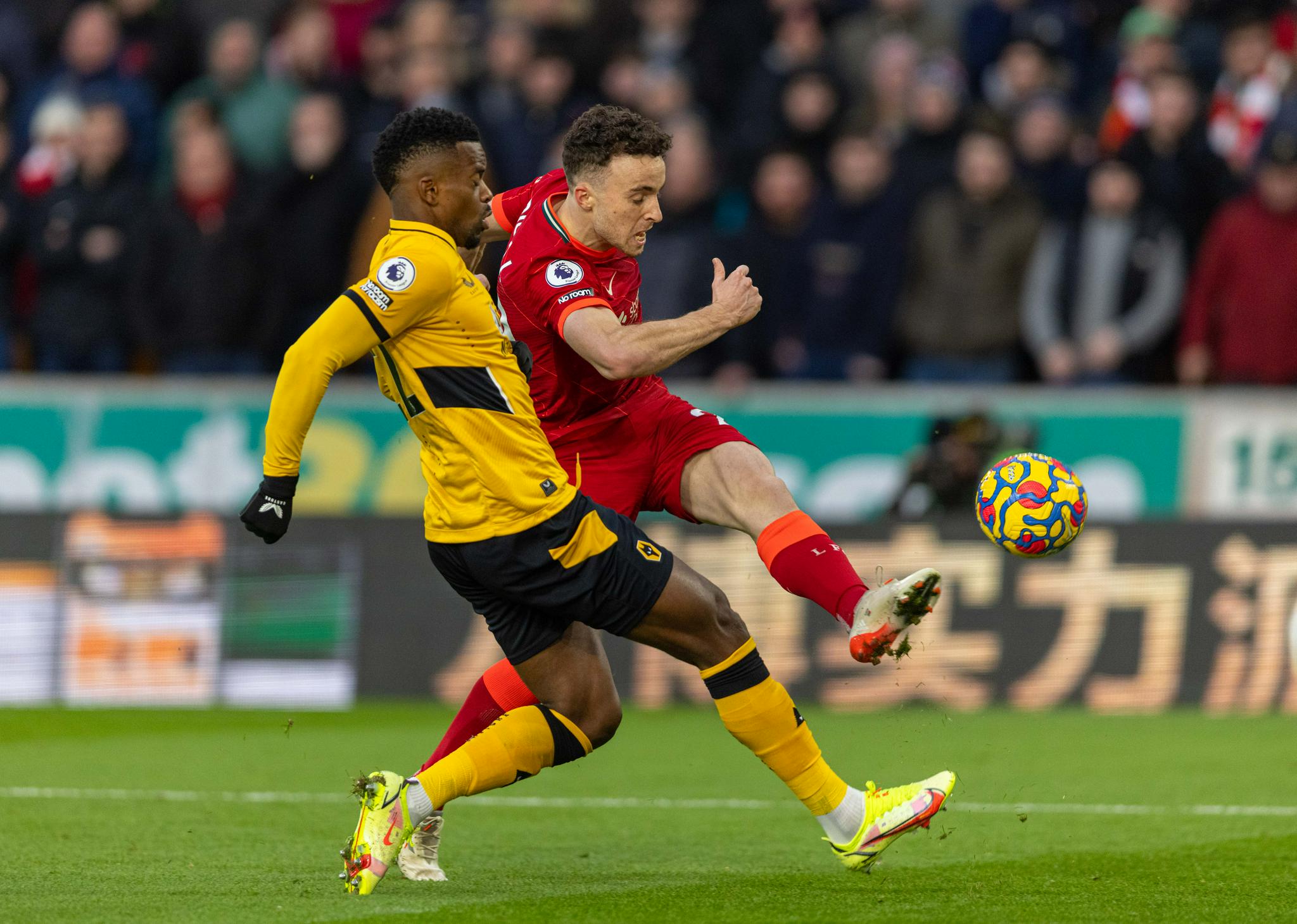 电竞投注-利物浦发布备战花絮，冲刺阶段篮板制胜，英超任务艰巨，赛季目标并未改变的简单介绍