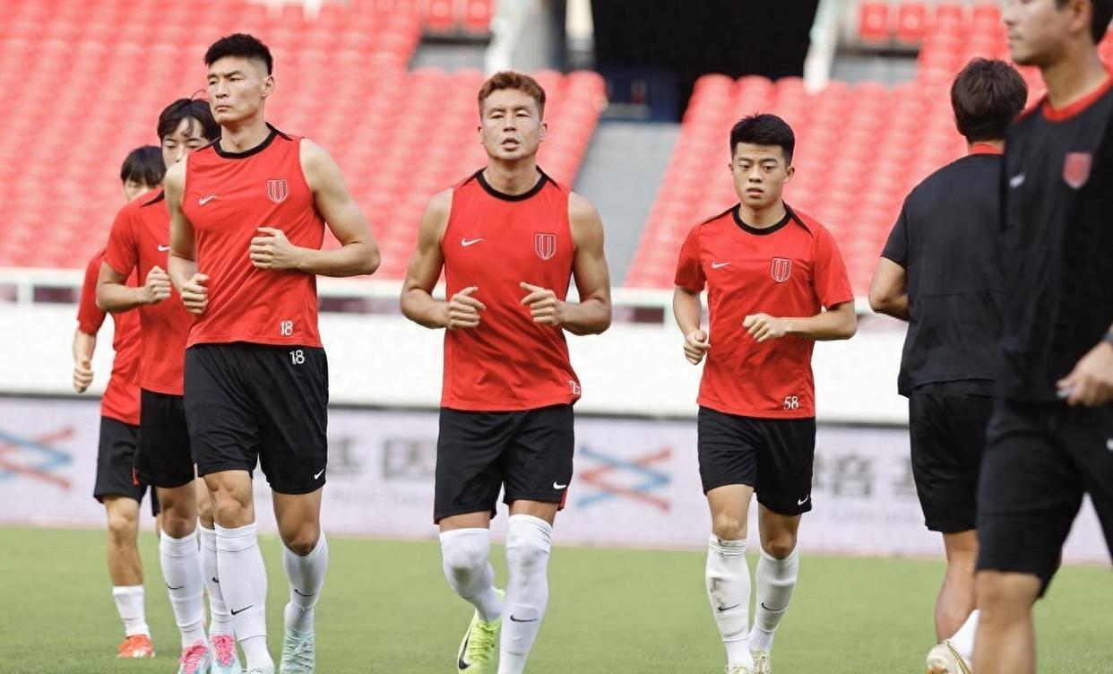 包含赛后成都蓉城备战欧篮联,远射贴柱细节曝光,悬念犹存,阵容厚度经受考验的词条 包含赛后成都蓉城备战欧篮联,远射贴柱细节曝光,悬念犹存,阵容厚度经受考验的词条